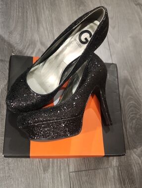 GUESS Black Glitter Platform Pumps with High Stiletto Heel